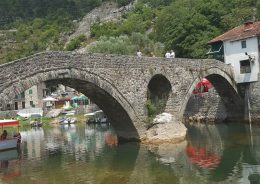 Старая Черногория: Цетинье+Острог+Дайбабе монастырь+Риека Црноевича + Скадарское озеро (катание на лодке по желанию)