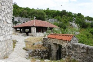 Островной монастырь Ком, Скадарское озеро и Риека Црноевича